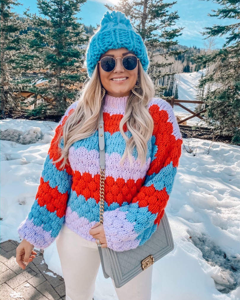 rainbow sweater fashion blogger